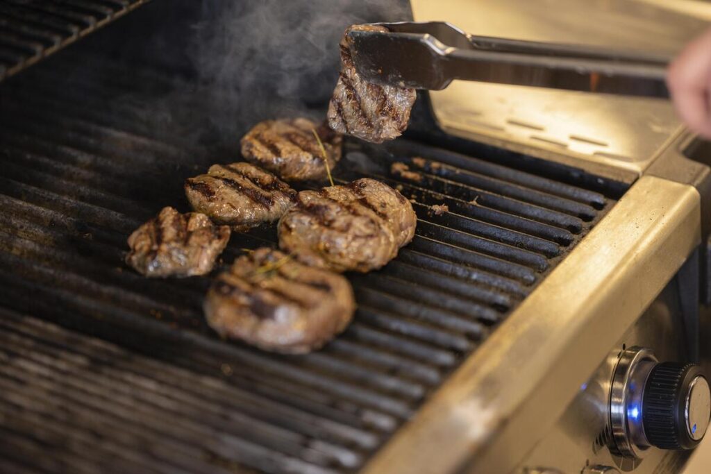 how long to grill frozen burgers